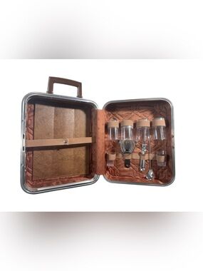 Vintage 1970s Portable Bar Case – MCM Cocktail Set